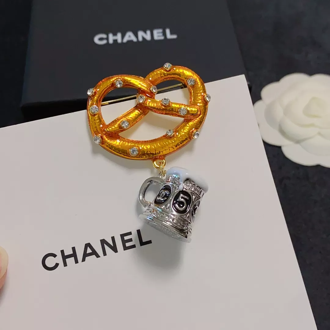 chanel brooches pour femme s_12b14053